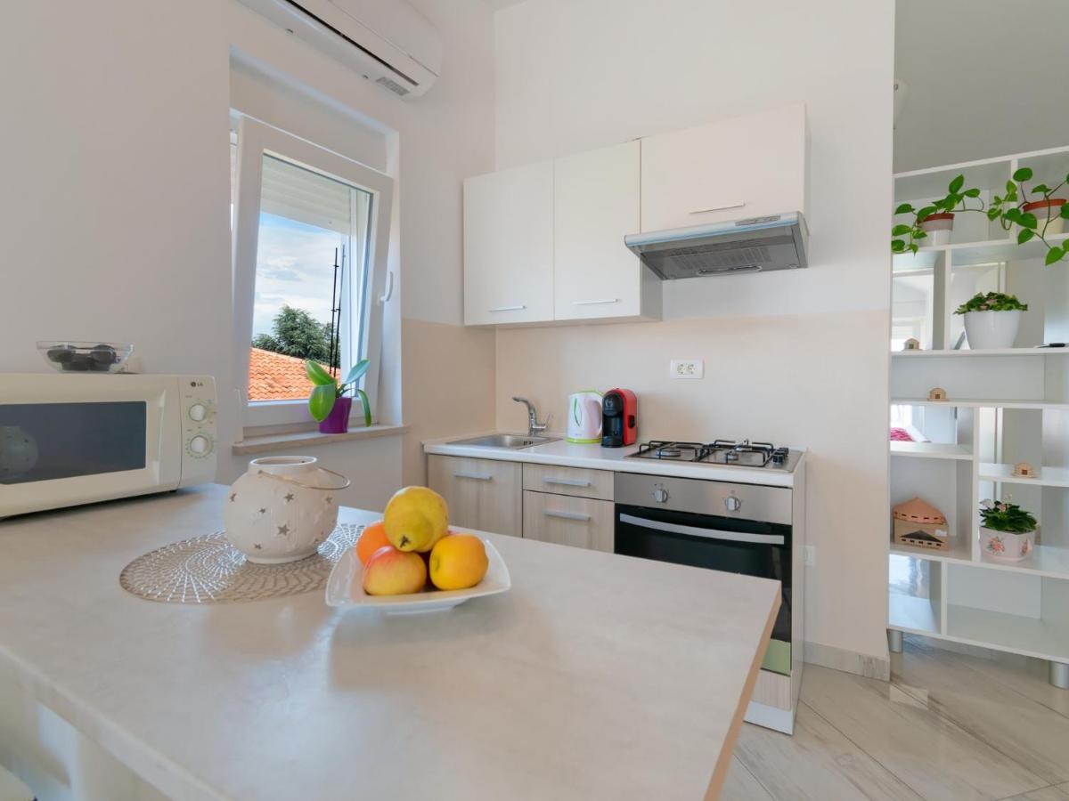 Apartments Goran By Rent Istria Umag Exterior photo