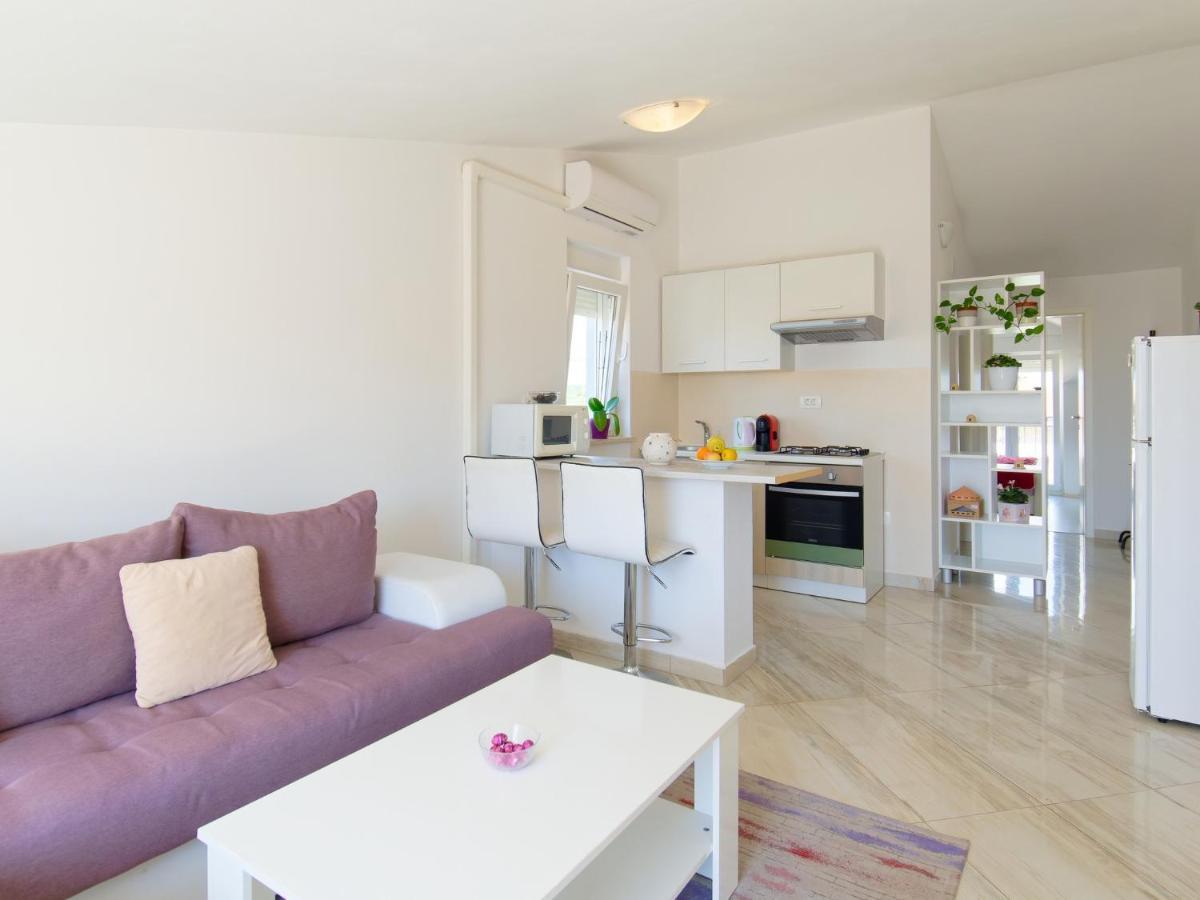 Apartments Goran By Rent Istria Umag Exterior photo